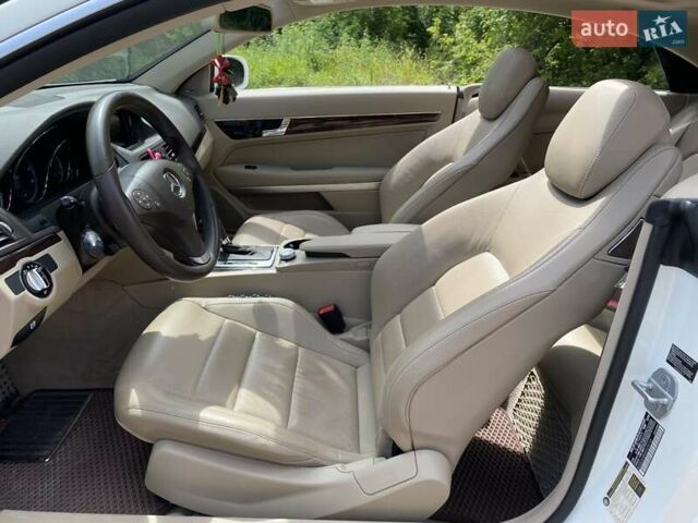 Белый Мерседес Е-Класс, объемом двигателя 3.5 л и пробегом 64 тыс. км за 19000 $, фото 36 на Automoto.ua