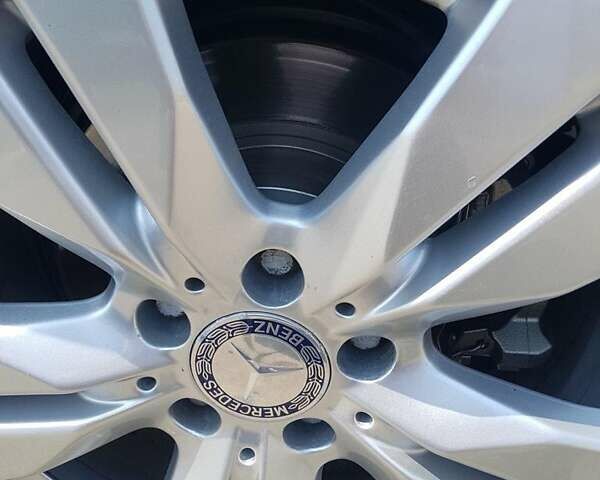 Мерседес Е-Класс 2011 в Киеве на Automoto.ua Белый Мерседес Е-Класс, объемом двигателя 1.8 л и пробегом 103 тыс. км за 15500 $, фото 7 на Automoto.ua