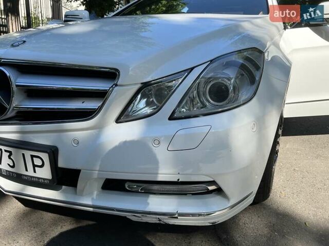 Білий Мерседес Е-Клас, об'ємом двигуна 2.2 л та пробігом 125 тис. км за 14999 $, фото 12 на Automoto.ua