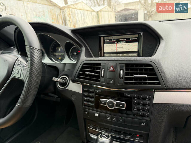 Белый Мерседес Е-Класс, объемом двигателя 2.2 л и пробегом 158 тыс. км за 13300 $, фото 63 на Automoto.ua