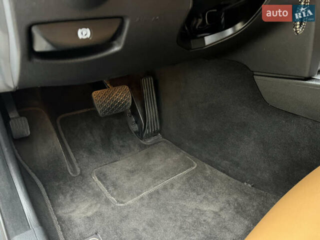 Белый Мерседес Е-Класс, объемом двигателя 2.2 л и пробегом 158 тыс. км за 13000 $, фото 42 на Automoto.ua