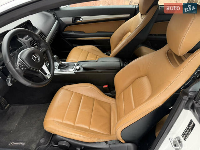 Белый Мерседес Е-Класс, объемом двигателя 2.2 л и пробегом 158 тыс. км за 13300 $, фото 51 на Automoto.ua