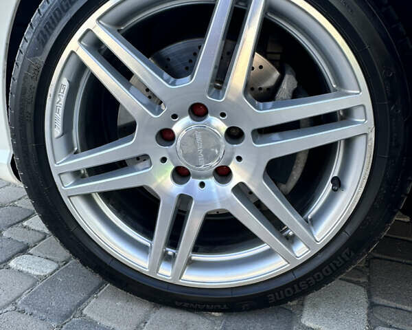 Белый Мерседес Е-Класс, объемом двигателя 1.8 л и пробегом 115 тыс. км за 15000 $, фото 22 на Automoto.ua