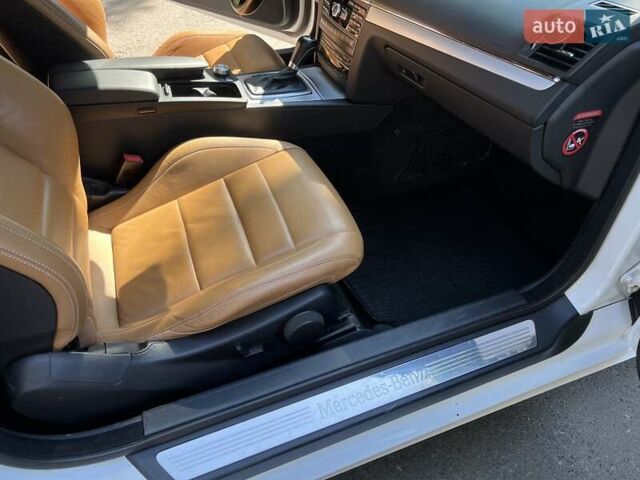 Білий Мерседес Е-Клас, об'ємом двигуна 2.2 л та пробігом 125 тис. км за 14999 $, фото 14 на Automoto.ua