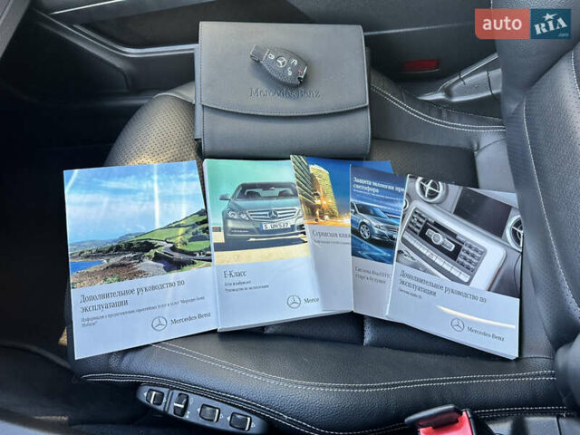 Белый Мерседес Е-Класс, объемом двигателя 1.8 л и пробегом 115 тыс. км за 15000 $, фото 31 на Automoto.ua