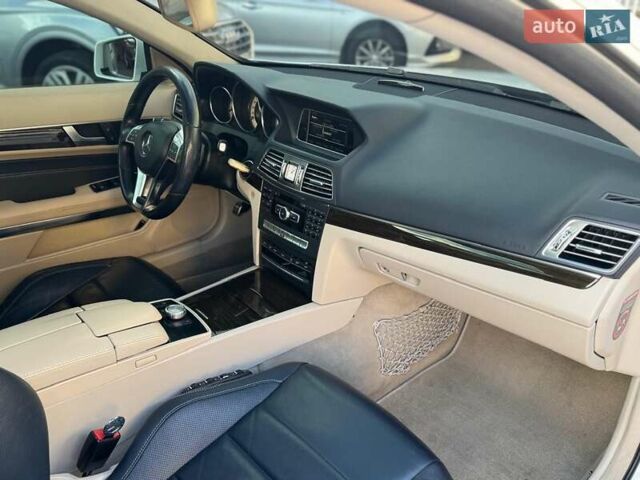 Білий Мерседес Е-Клас, об'ємом двигуна 1.99 л та пробігом 183 тис. км за 16500 $, фото 16 на Automoto.ua