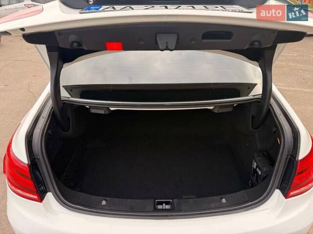 Білий Мерседес Е-Клас, об'ємом двигуна 2.14 л та пробігом 102 тис. км за 20000 $, фото 20 на Automoto.ua