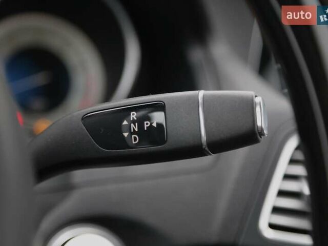 Білий Мерседес Е-Клас, об'ємом двигуна 3 л та пробігом 61 тис. км за 19900 $, фото 26 на Automoto.ua