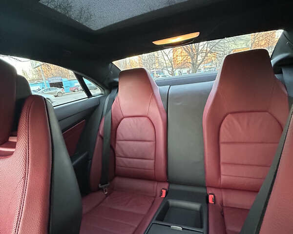 Белый Мерседес Е-Класс, объемом двигателя 3 л и пробегом 75 тыс. км за 21500 $, фото 23 на Automoto.ua