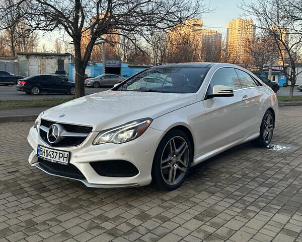 Белый Мерседес Е-Класс, объемом двигателя 3 л и пробегом 75 тыс. км за 21500 $, фото 27 на Automoto.ua