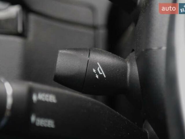 Білий Мерседес Е-Клас, об'ємом двигуна 3 л та пробігом 61 тис. км за 19900 $, фото 25 на Automoto.ua