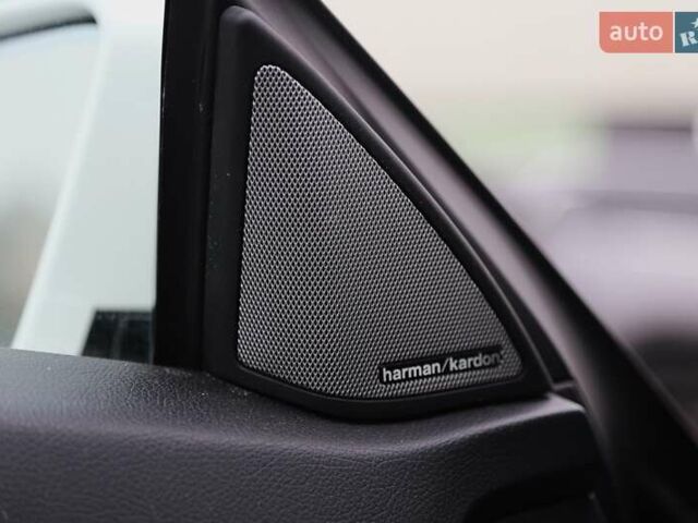 Білий Мерседес Е-Клас, об'ємом двигуна 3 л та пробігом 61 тис. км за 19900 $, фото 30 на Automoto.ua