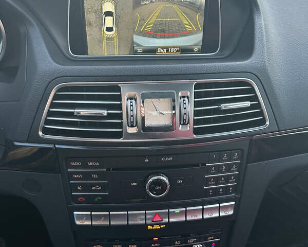 Белый Мерседес Е-Класс, объемом двигателя 3 л и пробегом 75 тыс. км за 21500 $, фото 15 на Automoto.ua