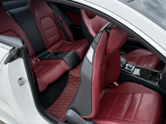 Белый Мерседес Е-Класс, объемом двигателя 3 л и пробегом 142 тыс. км за 20500 $, фото 20 на Automoto.ua