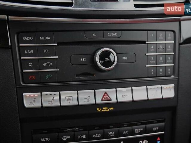 Білий Мерседес Е-Клас, об'ємом двигуна 3 л та пробігом 61 тис. км за 19900 $, фото 19 на Automoto.ua