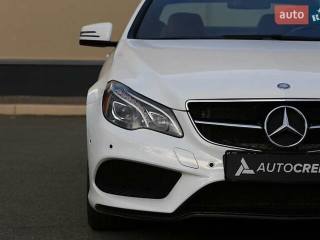 Білий Мерседес Е-Клас, об'ємом двигуна 3 л та пробігом 61 тис. км за 19900 $, фото 4 на Automoto.ua