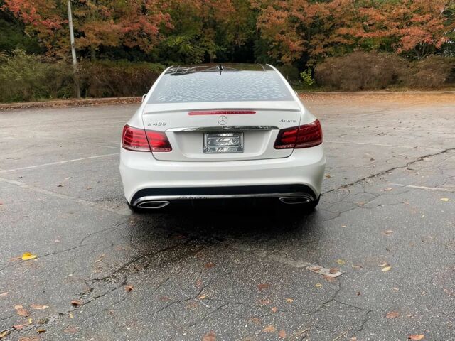 Белый Мерседес Е-Класс, объемом двигателя 3 л и пробегом 80 тыс. км за 12650 $, фото 5 на Automoto.ua