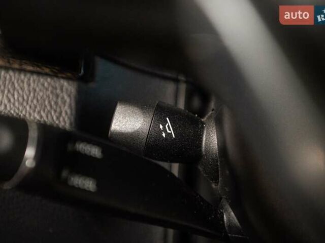 Белый Мерседес Е-Класс, объемом двигателя 3 л и пробегом 113 тыс. км за 27900 $, фото 31 на Automoto.ua