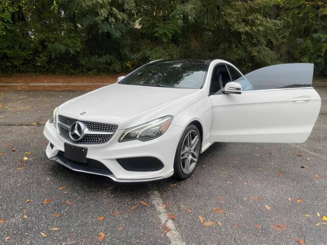 Белый Мерседес Е-Класс, объемом двигателя 3 л и пробегом 80 тыс. км за 12650 $, фото 2 на Automoto.ua