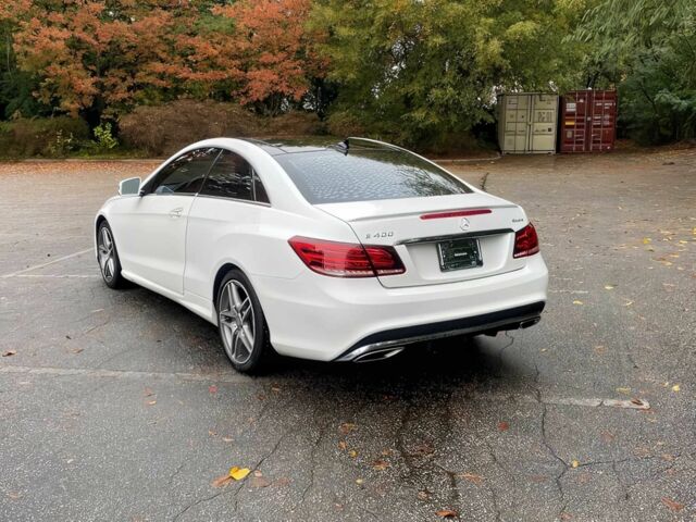 Белый Мерседес Е-Класс, объемом двигателя 3 л и пробегом 80 тыс. км за 12650 $, фото 6 на Automoto.ua