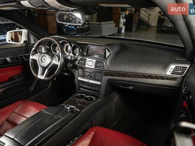 Белый Мерседес Е-Класс, объемом двигателя 3 л и пробегом 113 тыс. км за 27900 $, фото 19 на Automoto.ua