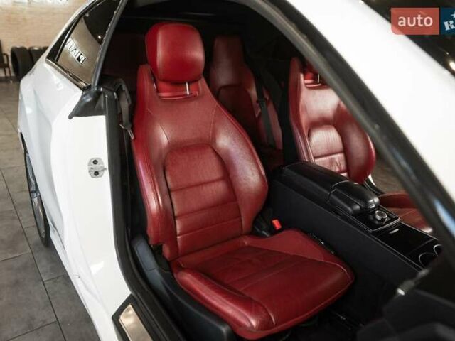 Белый Мерседес Е-Класс, объемом двигателя 3 л и пробегом 113 тыс. км за 27900 $, фото 47 на Automoto.ua