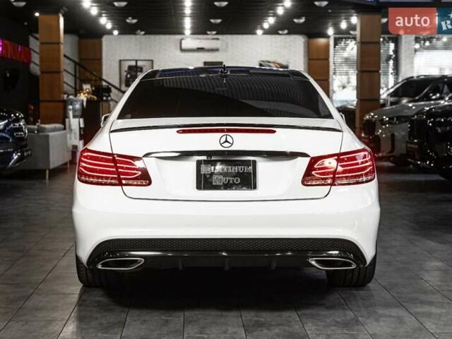 Белый Мерседес Е-Класс, объемом двигателя 3 л и пробегом 113 тыс. км за 27900 $, фото 39 на Automoto.ua