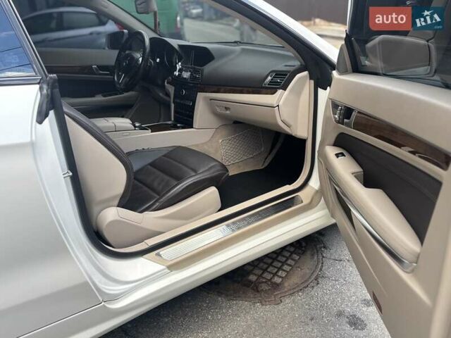 Білий Мерседес Е-Клас, об'ємом двигуна 3 л та пробігом 160 тис. км за 19999 $, фото 8 на Automoto.ua