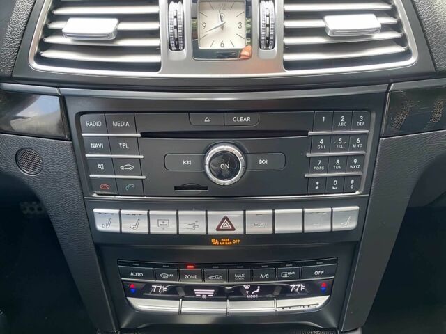 Белый Мерседес Е-Класс, объемом двигателя 3 л и пробегом 80 тыс. км за 12650 $, фото 13 на Automoto.ua