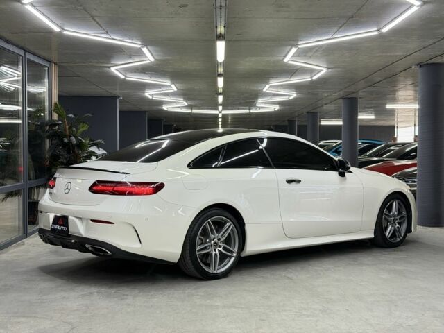 Белый Мерседес Е-Класс, объемом двигателя 3 л и пробегом 86 тыс. км за 32900 $, фото 10 на Automoto.ua