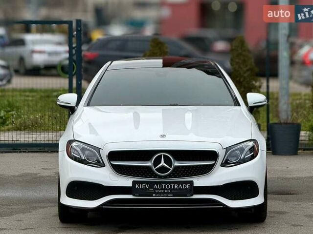 Білий Мерседес Е-Клас, об'ємом двигуна 3 л та пробігом 164 тис. км за 31000 $, фото 3 на Automoto.ua