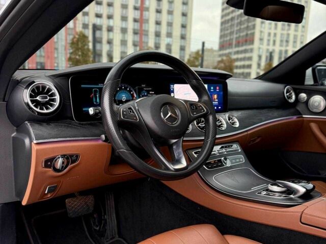 Белый Мерседес Е-Класс, объемом двигателя 3 л и пробегом 164 тыс. км за 31000 $, фото 17 на Automoto.ua