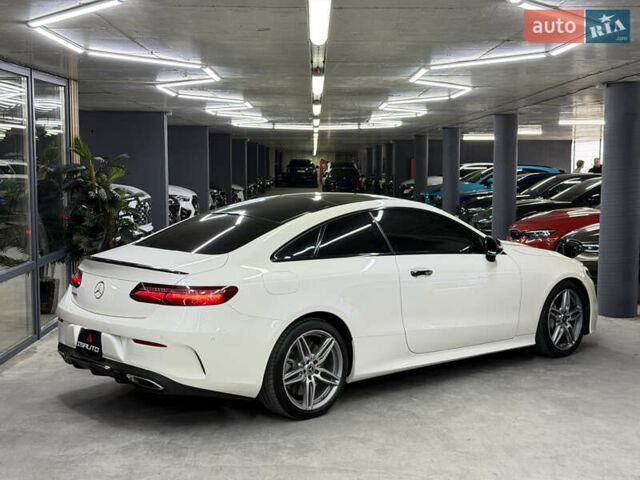 Белый Мерседес Е-Класс, объемом двигателя 3 л и пробегом 86 тыс. км за 32900 $, фото 13 на Automoto.ua