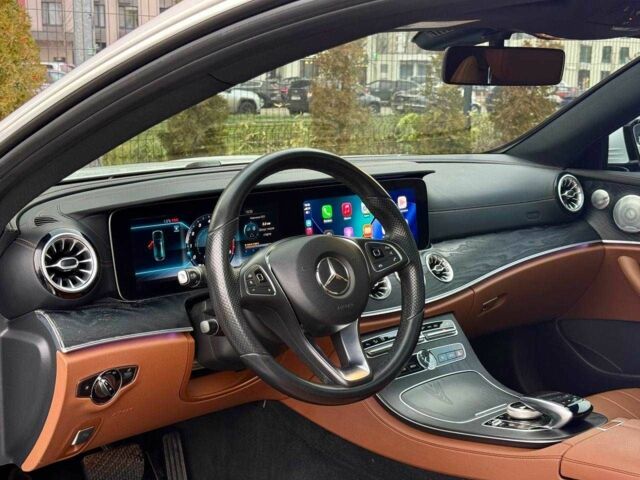 Белый Мерседес Е-Класс, объемом двигателя 3 л и пробегом 164 тыс. км за 31000 $, фото 12 на Automoto.ua