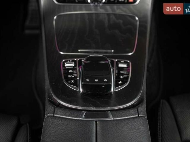 Білий Мерседес Е-Клас, об'ємом двигуна 2.99 л та пробігом 88 тис. км за 39900 $, фото 12 на Automoto.ua