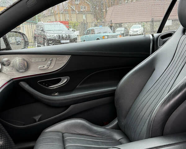 Белый Мерседес Е-Класс, объемом двигателя 2.99 л и пробегом 120 тыс. км за 37000 $, фото 22 на Automoto.ua