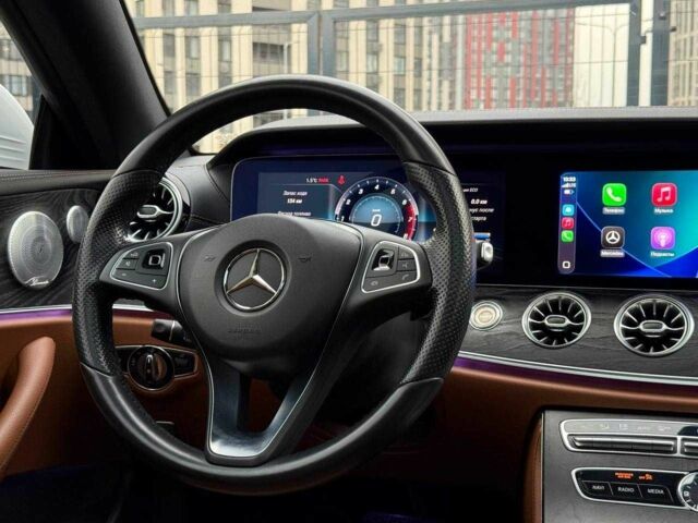 Белый Мерседес Е-Класс, объемом двигателя 3 л и пробегом 164 тыс. км за 31000 $, фото 13 на Automoto.ua