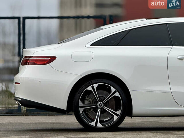 Білий Мерседес Е-Клас, об'ємом двигуна 3 л та пробігом 164 тис. км за 31000 $, фото 11 на Automoto.ua