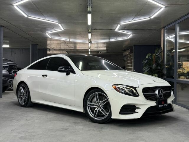 Белый Мерседес Е-Класс, объемом двигателя 3 л и пробегом 86 тыс. км за 32900 $, фото 2 на Automoto.ua