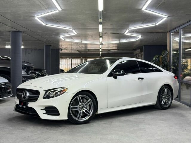 Белый Мерседес Е-Класс, объемом двигателя 3 л и пробегом 86 тыс. км за 32900 $, фото 6 на Automoto.ua