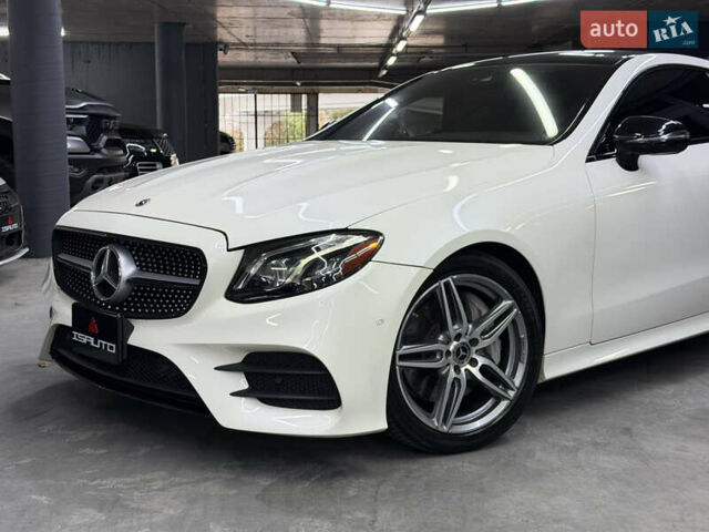 Белый Мерседес Е-Класс, объемом двигателя 3 л и пробегом 86 тыс. км за 32900 $, фото 8 на Automoto.ua