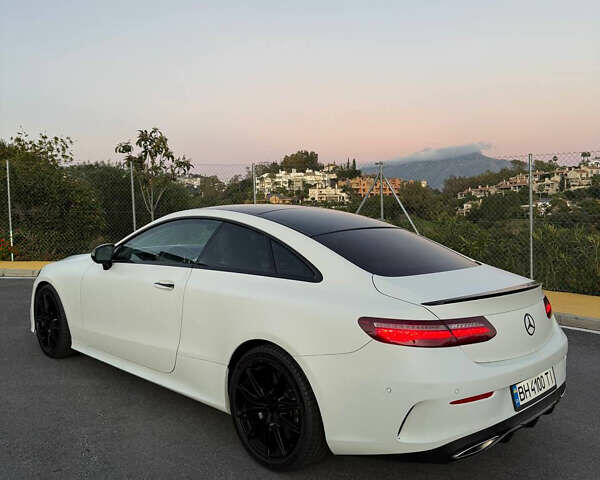 Белый Мерседес Е-Класс, объемом двигателя 3 л и пробегом 90 тыс. км за 37500 $, фото 8 на Automoto.ua