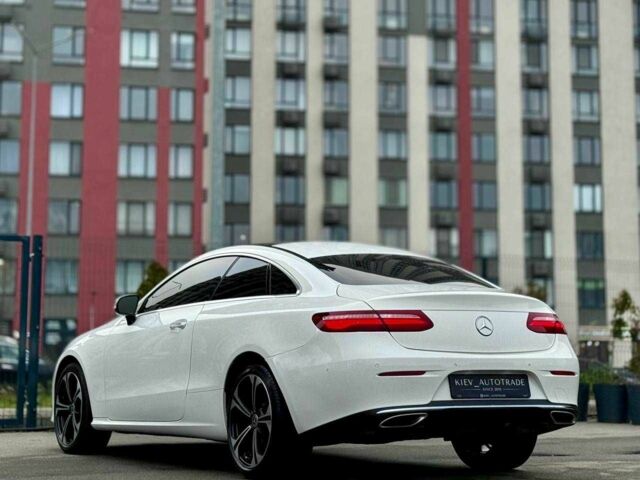 Белый Мерседес Е-Класс, объемом двигателя 3 л и пробегом 164 тыс. км за 31000 $, фото 5 на Automoto.ua