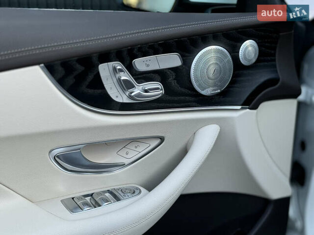 Белый Мерседес Е-Класс, объемом двигателя 2 л и пробегом 64 тыс. км за 40500 $, фото 15 на Automoto.ua