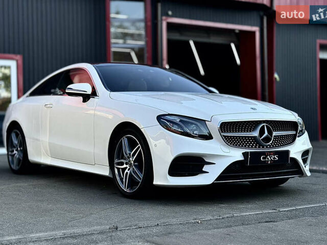 Белый Мерседес Е-Класс, объемом двигателя 2 л и пробегом 64 тыс. км за 40500 $, фото 1 на Automoto.ua