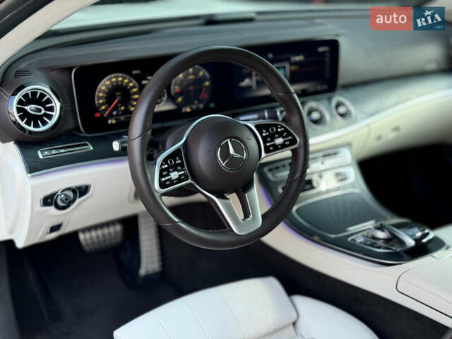 Белый Мерседес Е-Класс, объемом двигателя 2 л и пробегом 64 тыс. км за 40500 $, фото 10 на Automoto.ua