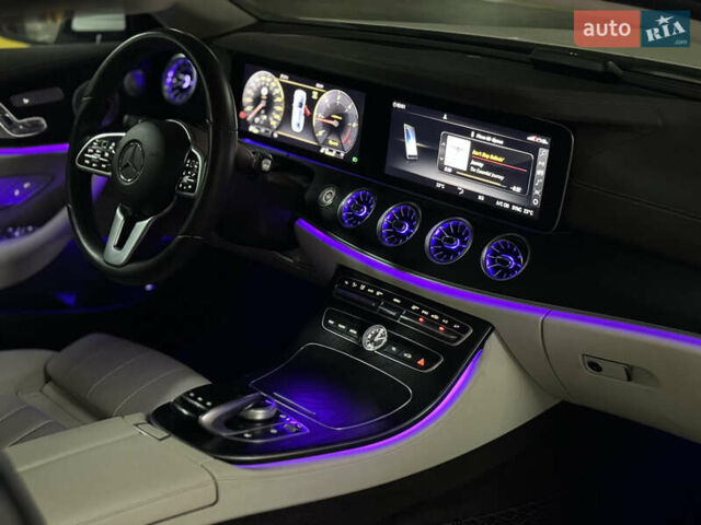 Белый Мерседес Е-Класс, объемом двигателя 2 л и пробегом 64 тыс. км за 40500 $, фото 27 на Automoto.ua