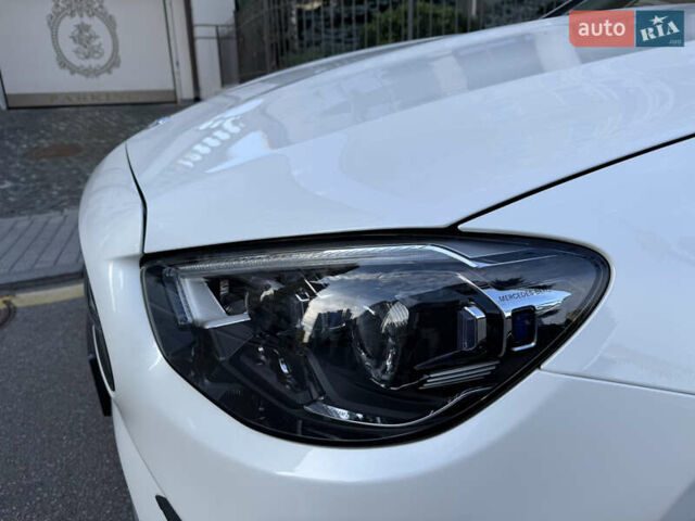 Белый Мерседес Е-Класс, объемом двигателя 3 л и пробегом 21 тыс. км за 74500 $, фото 20 на Automoto.ua