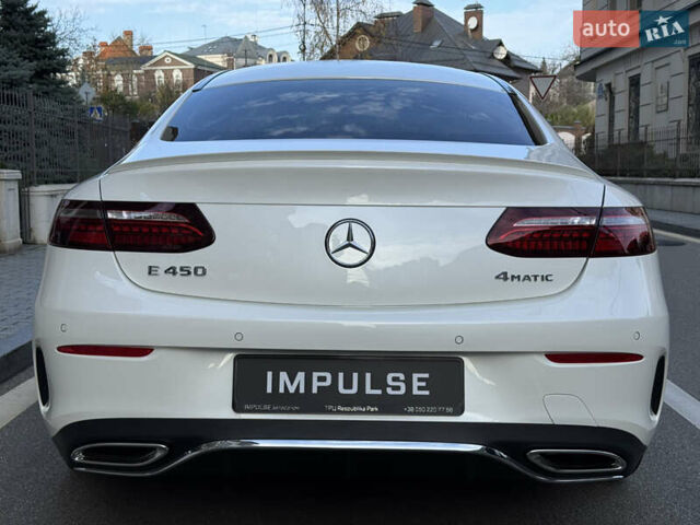 Белый Мерседес Е-Класс, объемом двигателя 3 л и пробегом 21 тыс. км за 74500 $, фото 15 на Automoto.ua