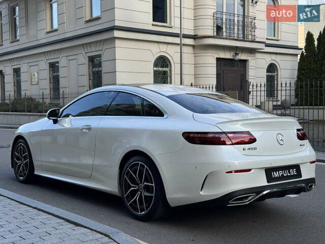 Белый Мерседес Е-Класс, объемом двигателя 3 л и пробегом 21 тыс. км за 74500 $, фото 13 на Automoto.ua